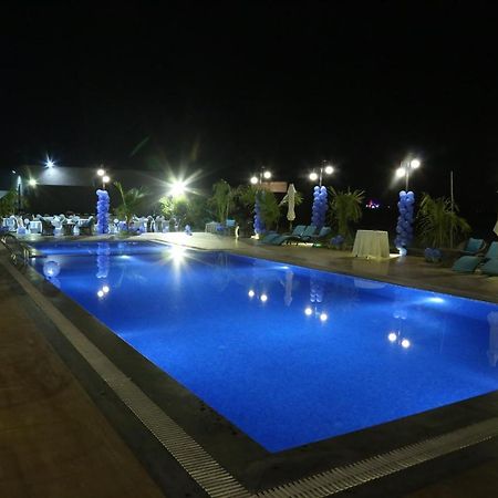 The Fern Residency Mundra Ξενοδοχείο Εξωτερικό φωτογραφία