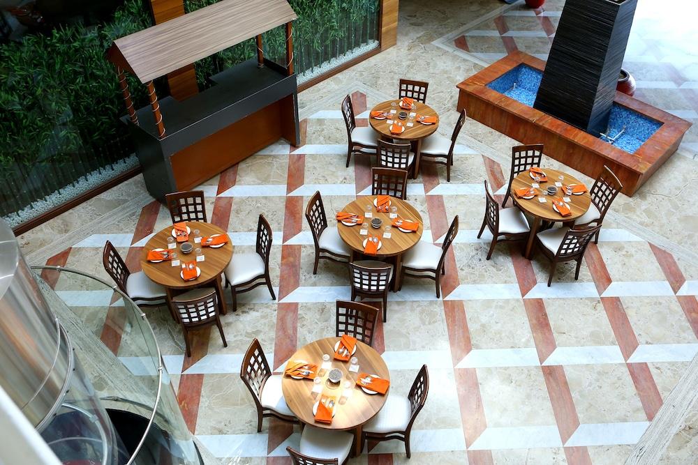 The Fern Residency Mundra Ξενοδοχείο Εξωτερικό φωτογραφία