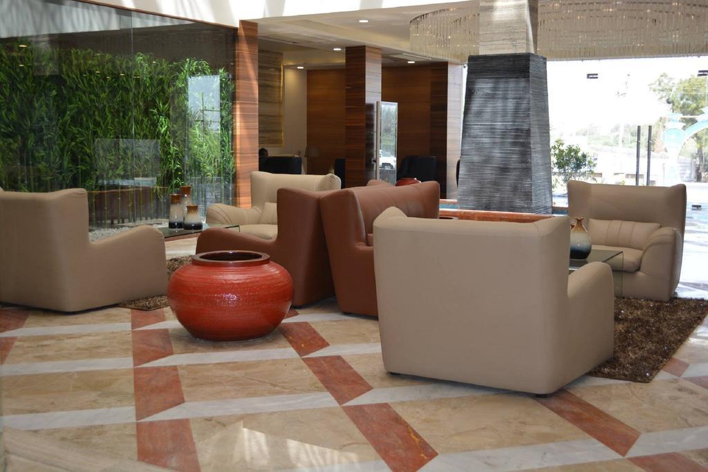 The Fern Residency Mundra Ξενοδοχείο Εξωτερικό φωτογραφία